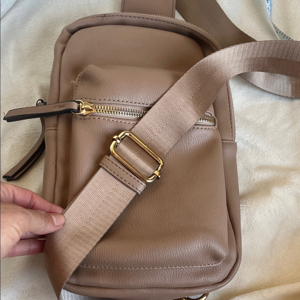 Stylish Taupe Mauve Crossbody Bag - Picture 6 of 8
